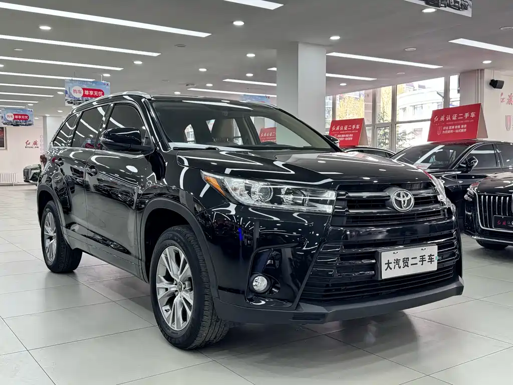 Toyota Highlander 2021 — фото 2