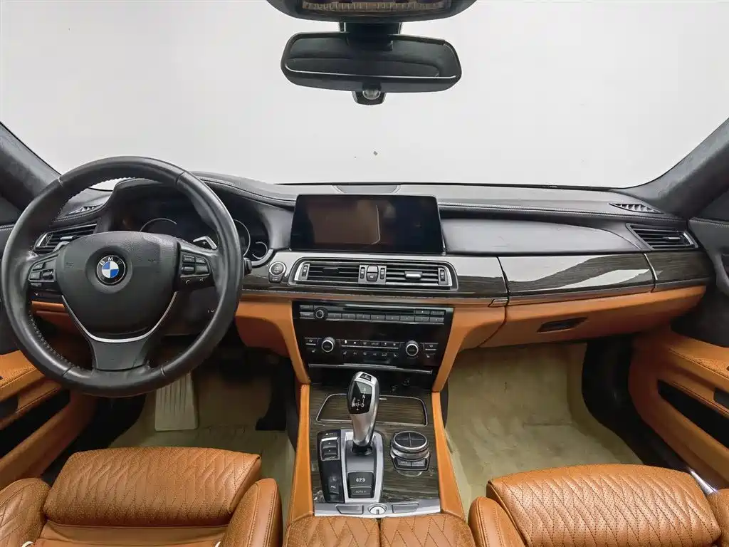 BMW 7 Series 2014 — фото 5