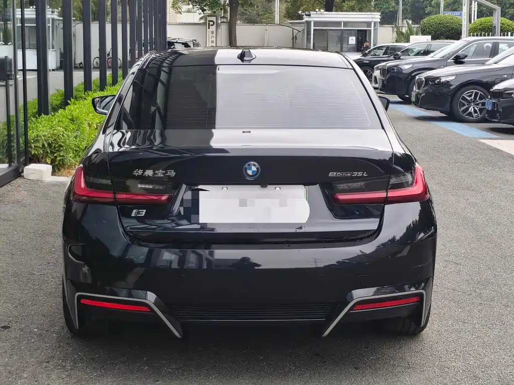 BMW i3 2022 — фото 12