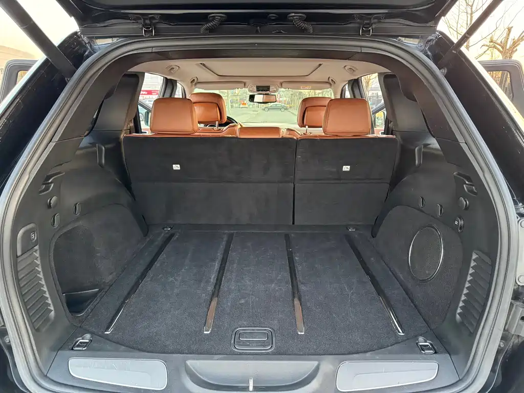 Jeep Grand Cherokee 2013 — фото 18