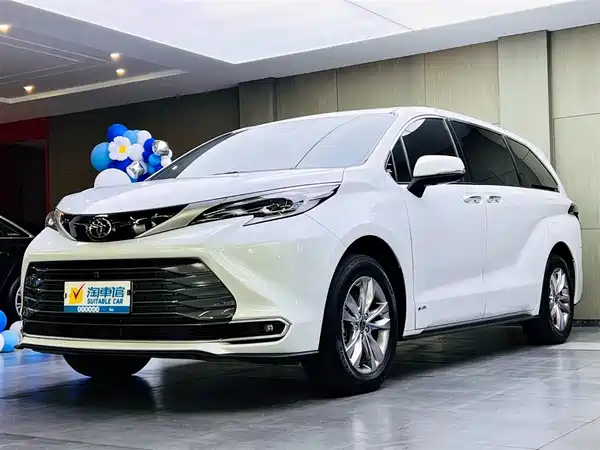 Toyota Sienna 2024