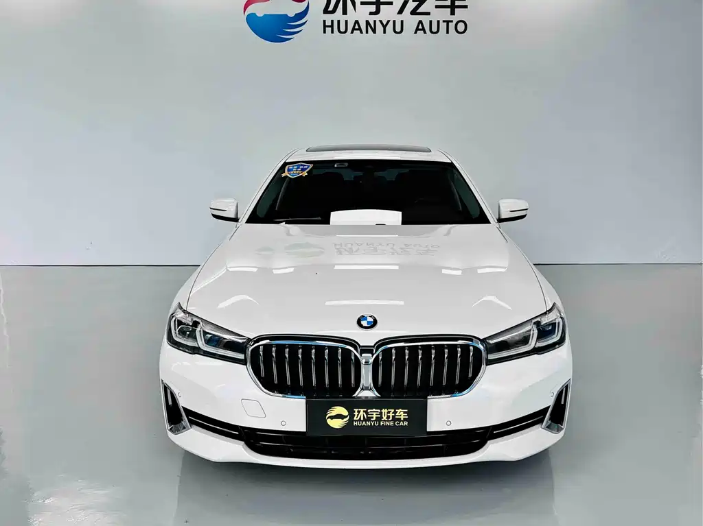 BMW 5 Series 2022 — фото 2