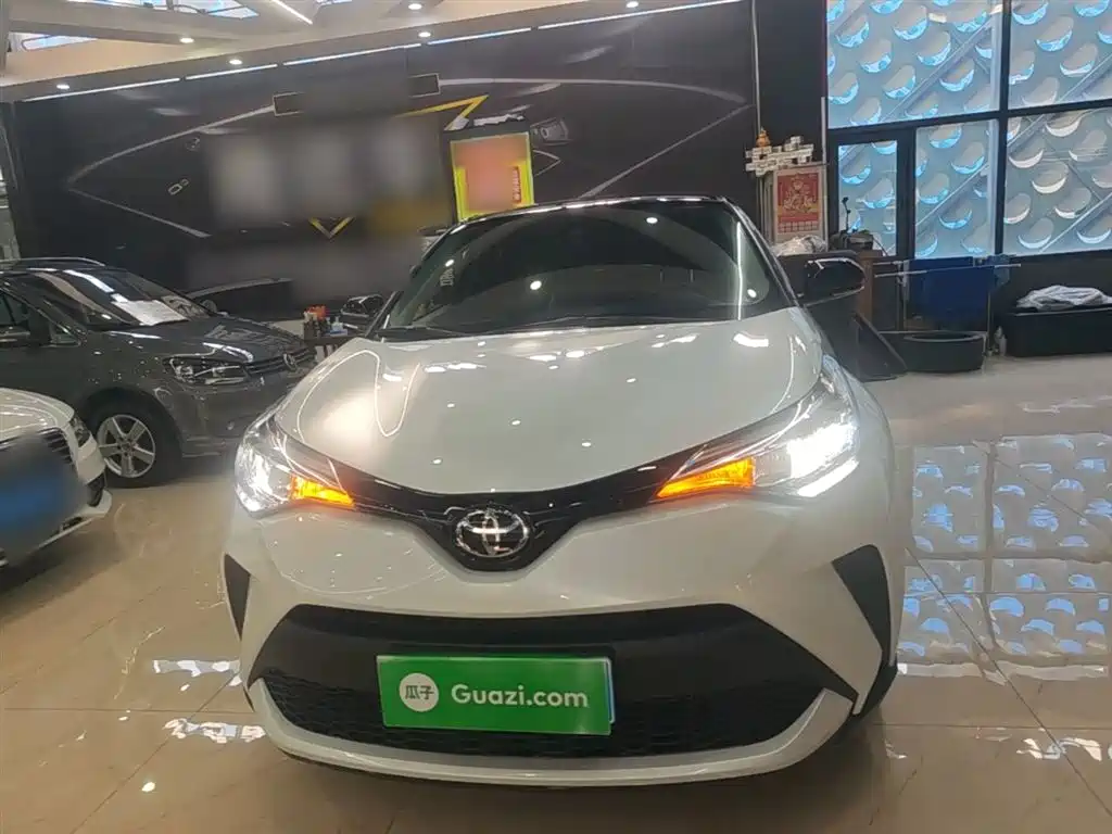 Toyota C-HR 2021 — фото 3