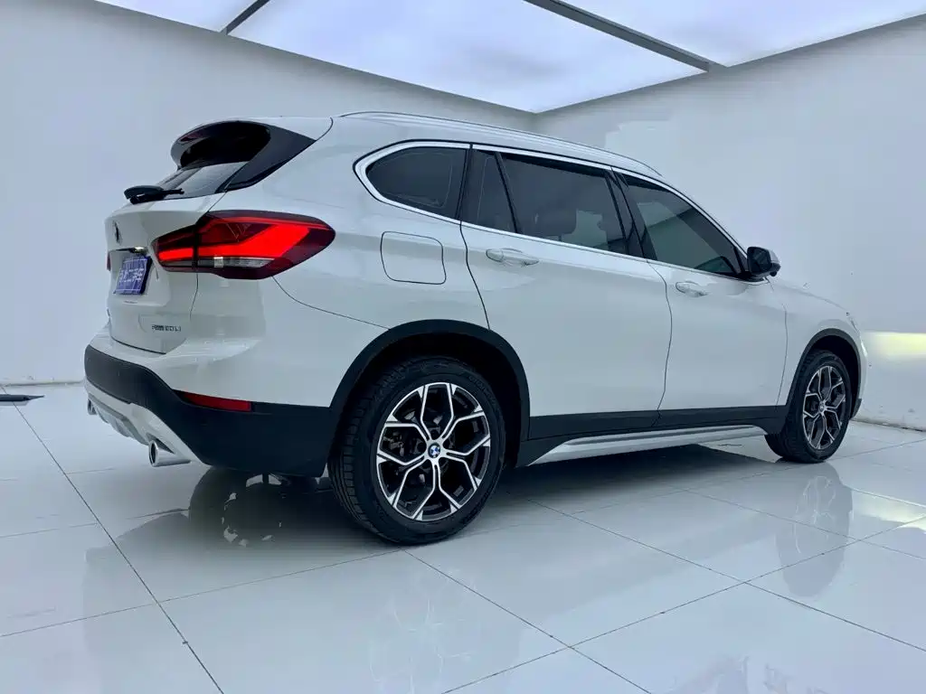BMW X1 2022 — фото 9