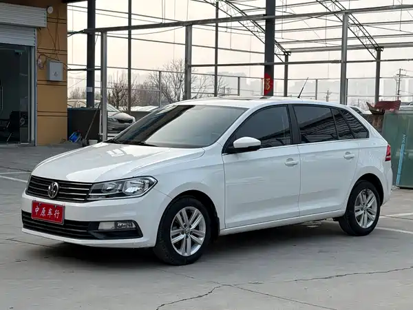 Volkswagen Santana 2015