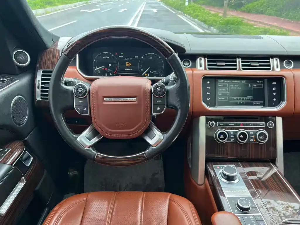 Land Rover Range Rover 2016 — фото 11