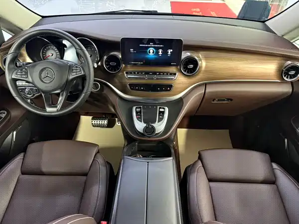 Mercedes-Benz V-Class 2025