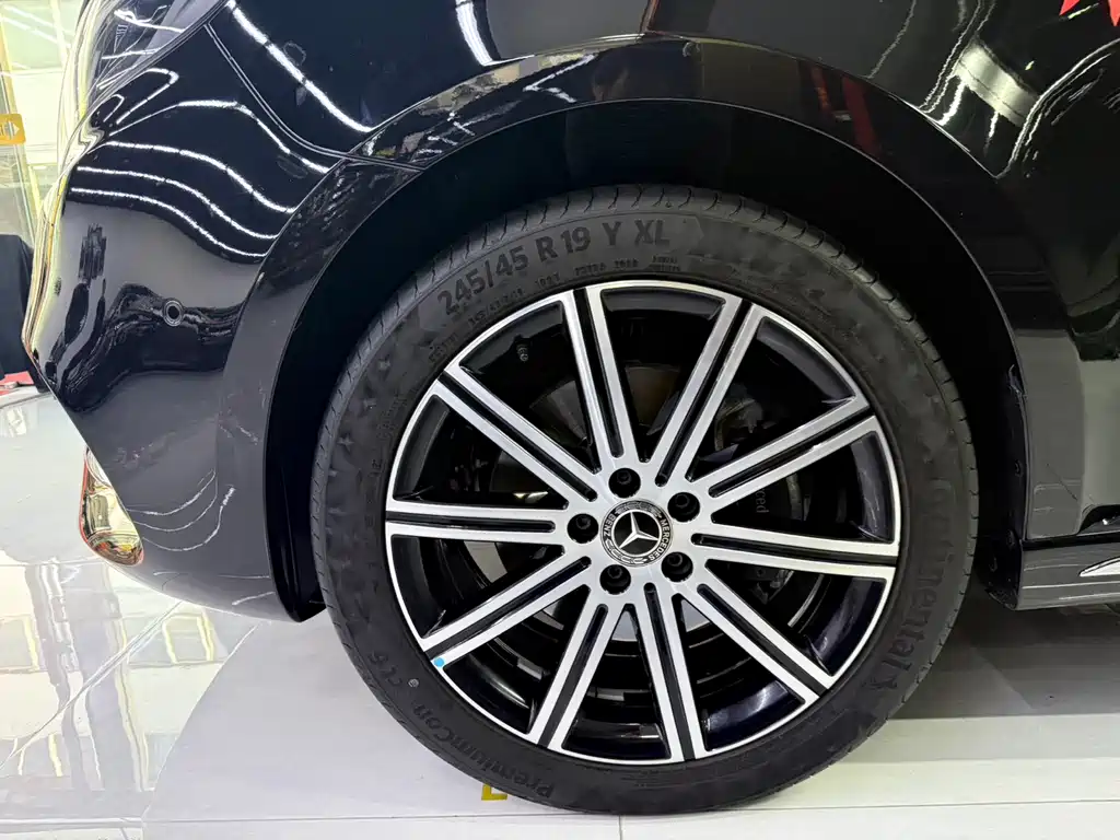 Mercedes-Benz V-Class 2025 — фото 14