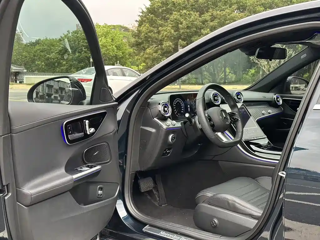 Mercedes-Benz C-Class 2022 — фото 4