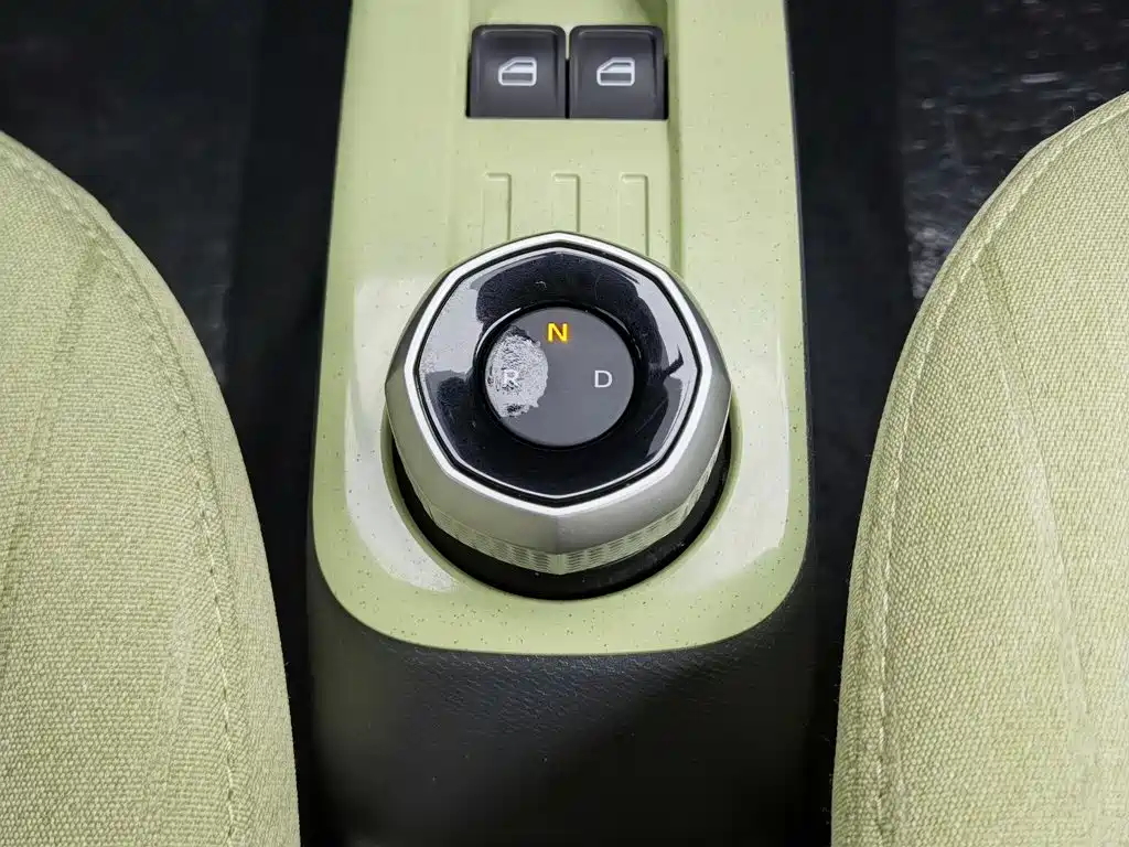 Geely Galaxy Panda 2025 — фото 13