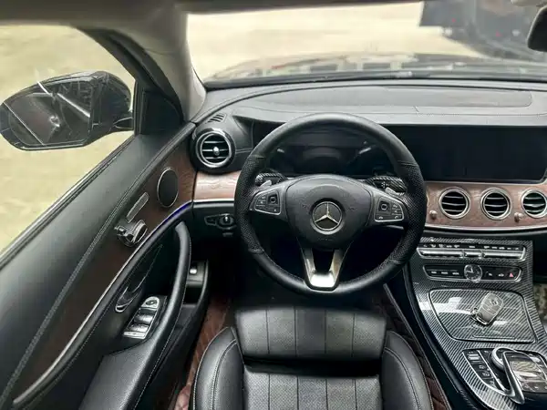 Mercedes-Benz E-Class 2017