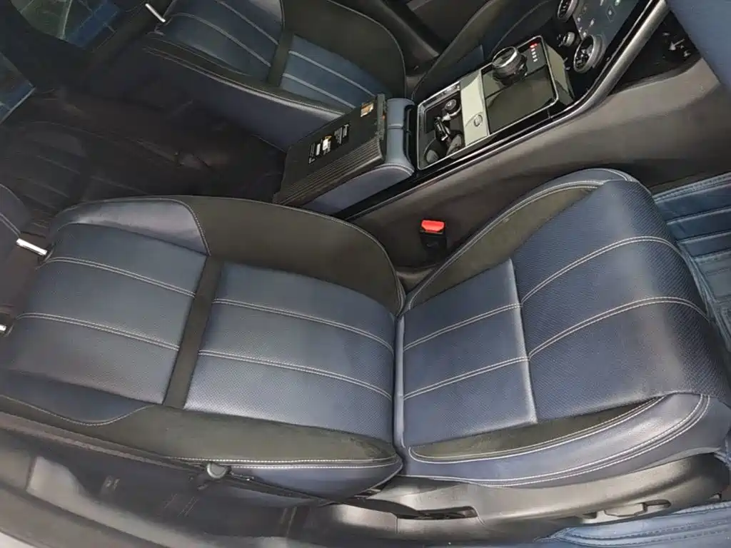 Land Rover Range Rover Velar 2019 — фото 25