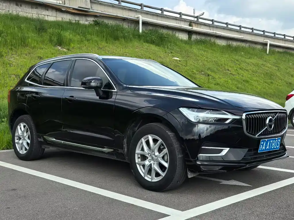 Volvo XC60 2020 — фото 3
