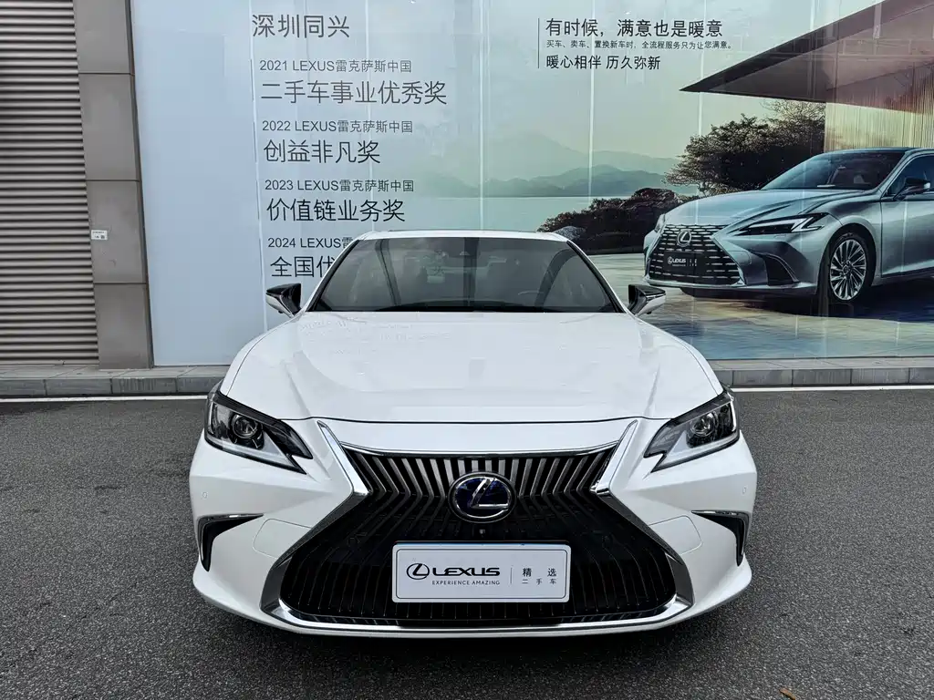 Lexus ES 2019 — фото 2