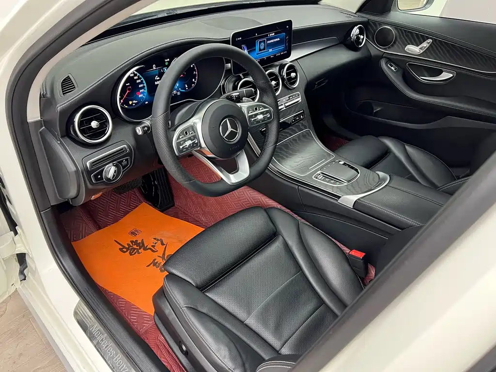 Mercedes-Benz C-Class 2019 — фото 17