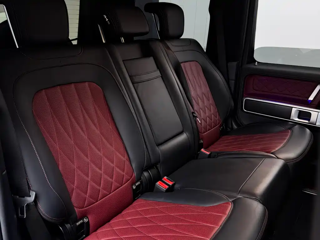 Mercedes-Benz G-Class 2023 — фото 16