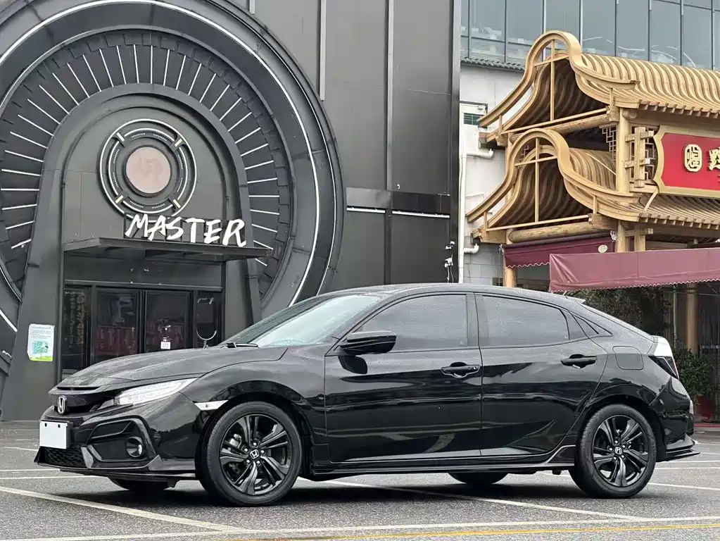 Honda Civic 2022 — фото 1