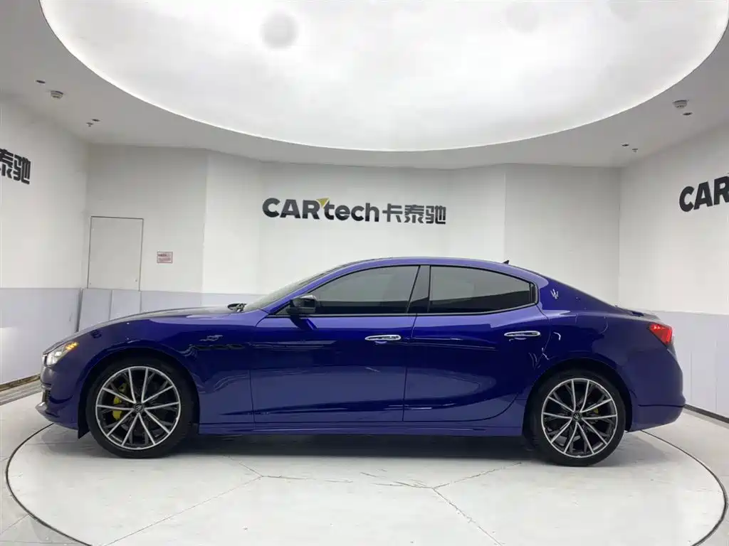 Maserati Ghibli 2022 — фото 8