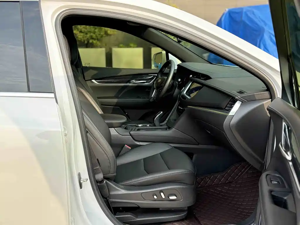 Cadillac XT5 2023 — фото 10