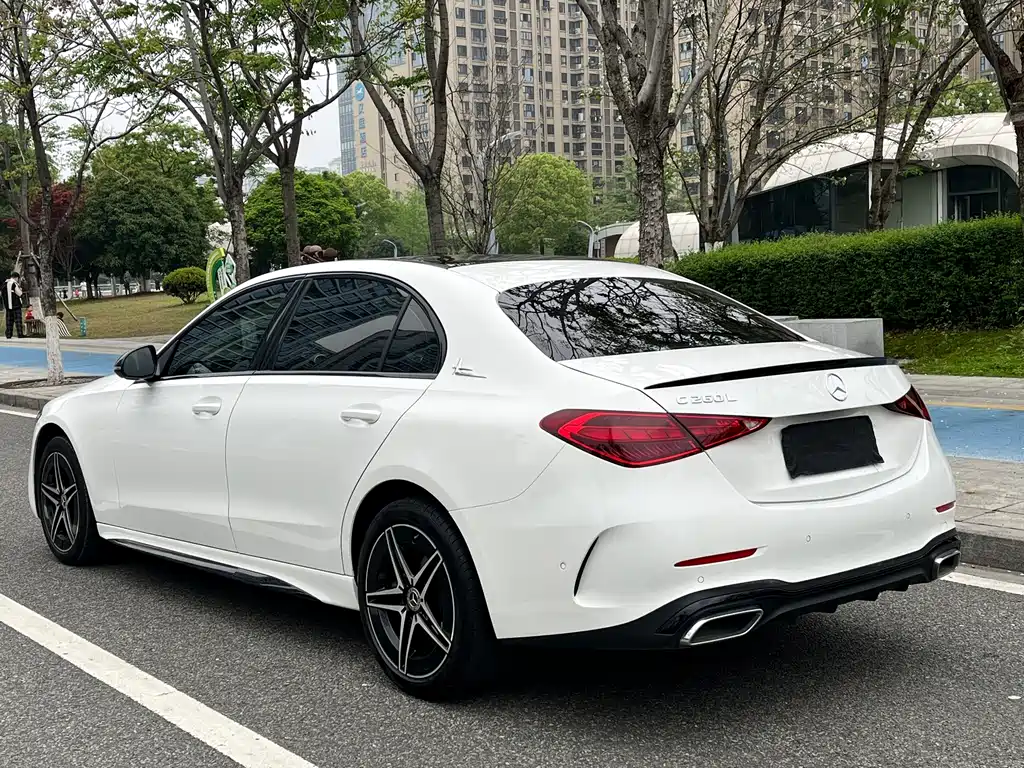 Mercedes-Benz C-Class 2024 — фото 15