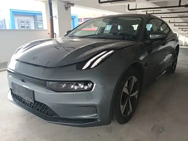 Zeekr 001 2022