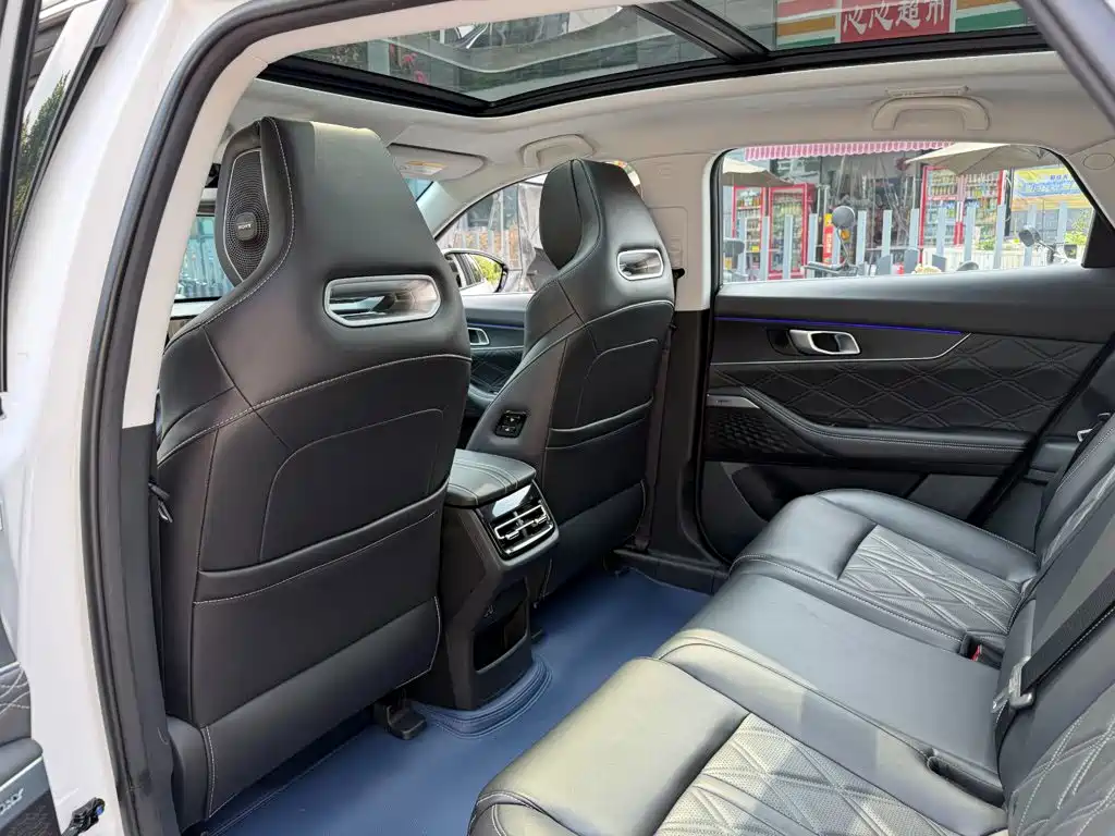 Changan UNI-K Smart Electronic Idd 2026 — фото 11