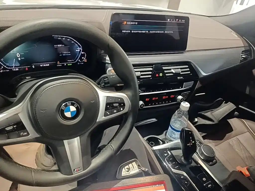 BMW 5 Series New Energy 2021 — фото 10