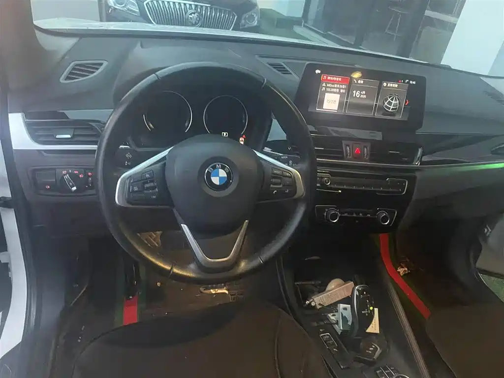 BMW X1 2021 — фото 4