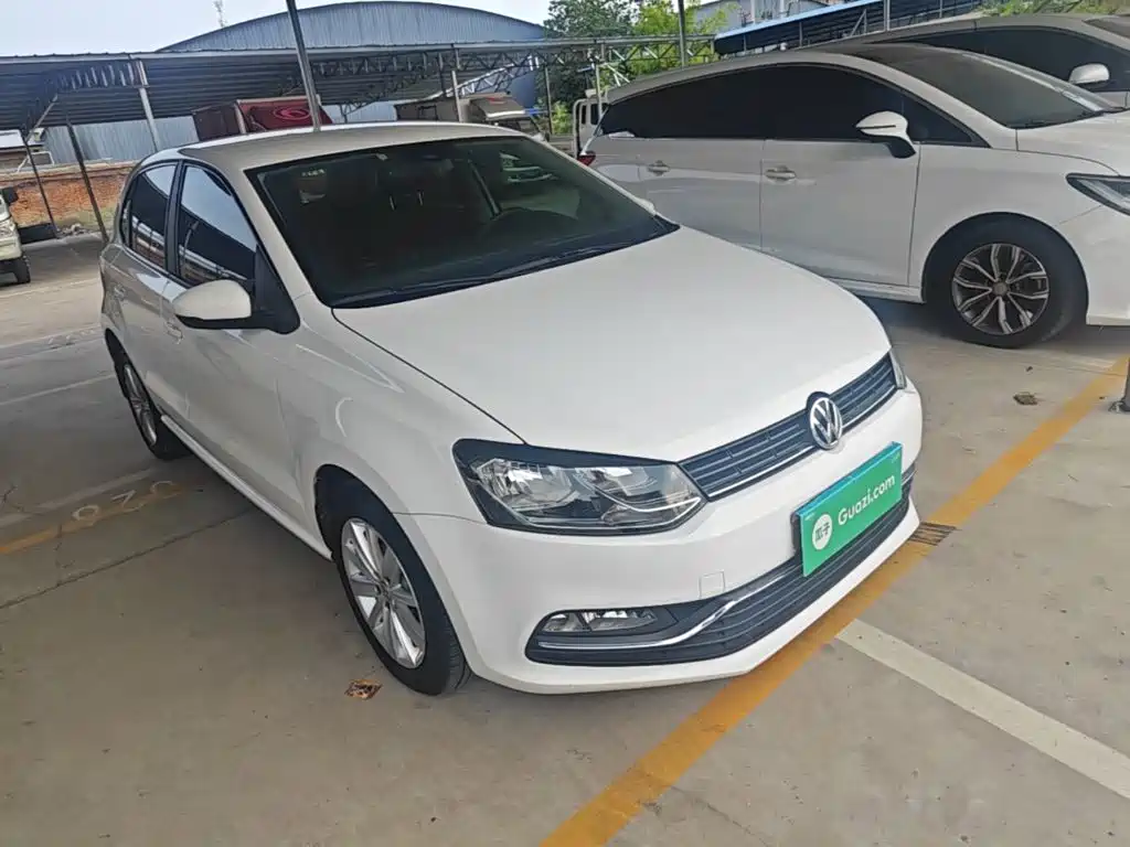 Volkswagen Polo 2015 — фото 22