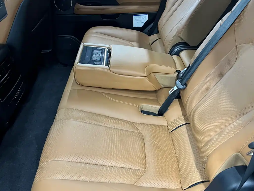 Lexus LX 2022 — фото 12