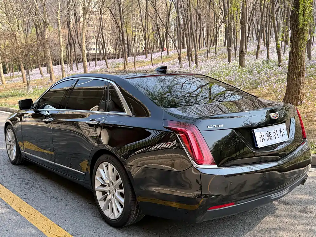 Cadillac CT6 2017 — фото 9