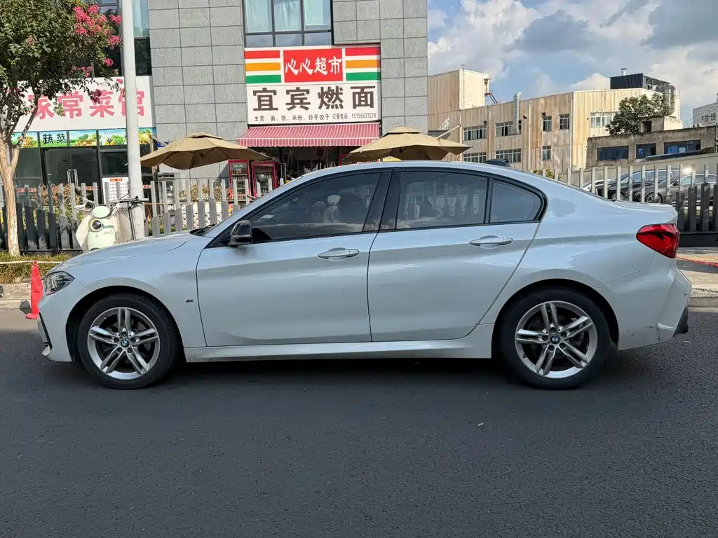BMW 1 Series 2022