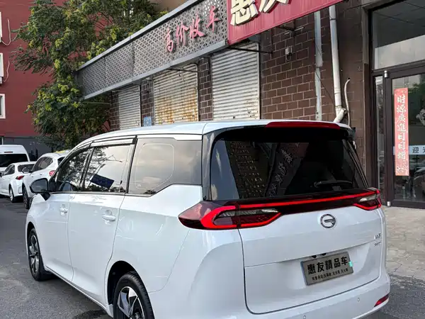 GAC Trumpchi M6 2022