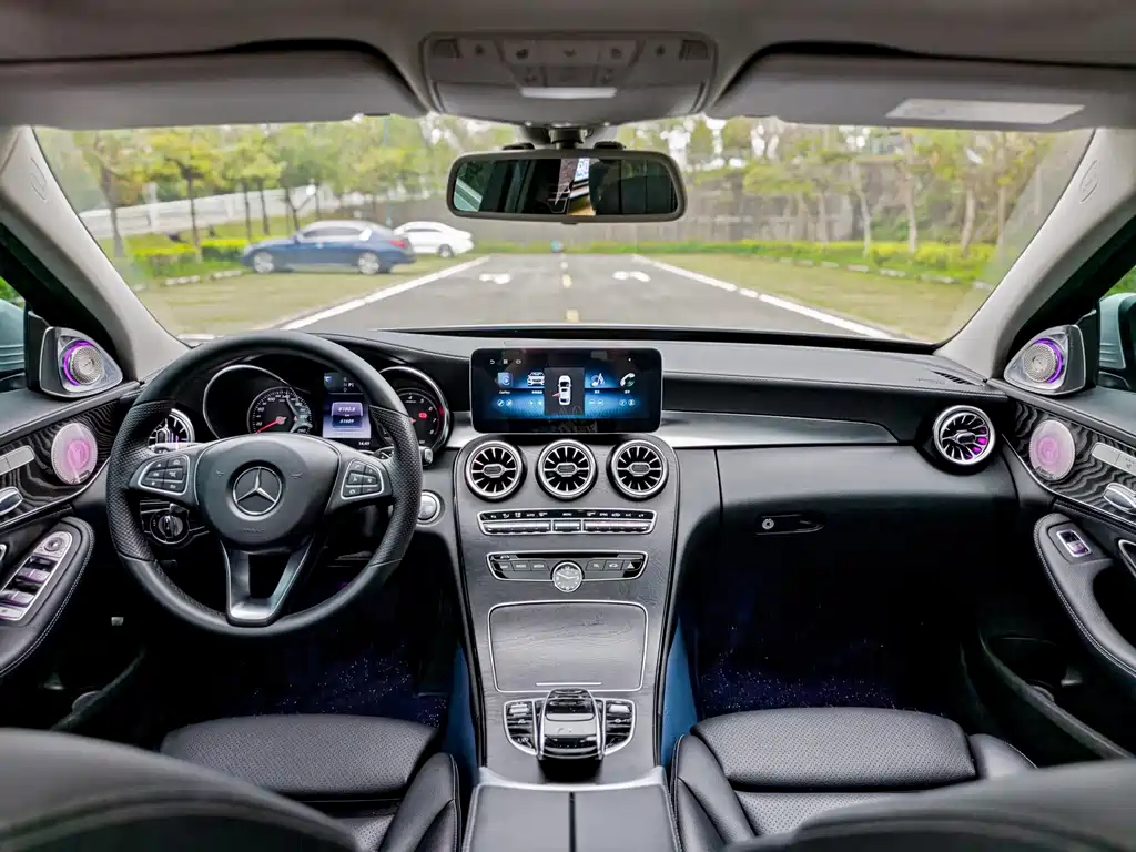 Mercedes-Benz C-Class 2017 — фото 12