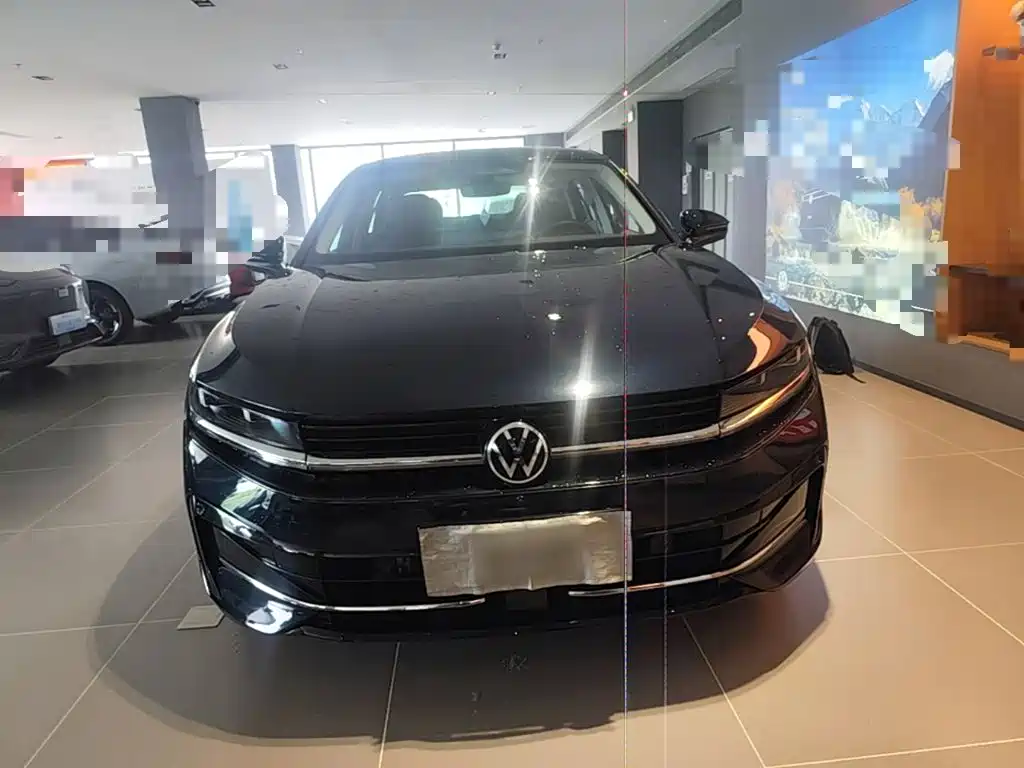 Volkswagen Magotan 2024