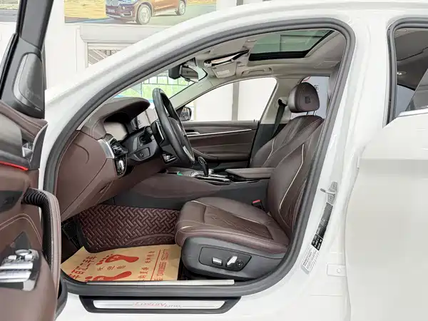 BMW 5 Series 2020