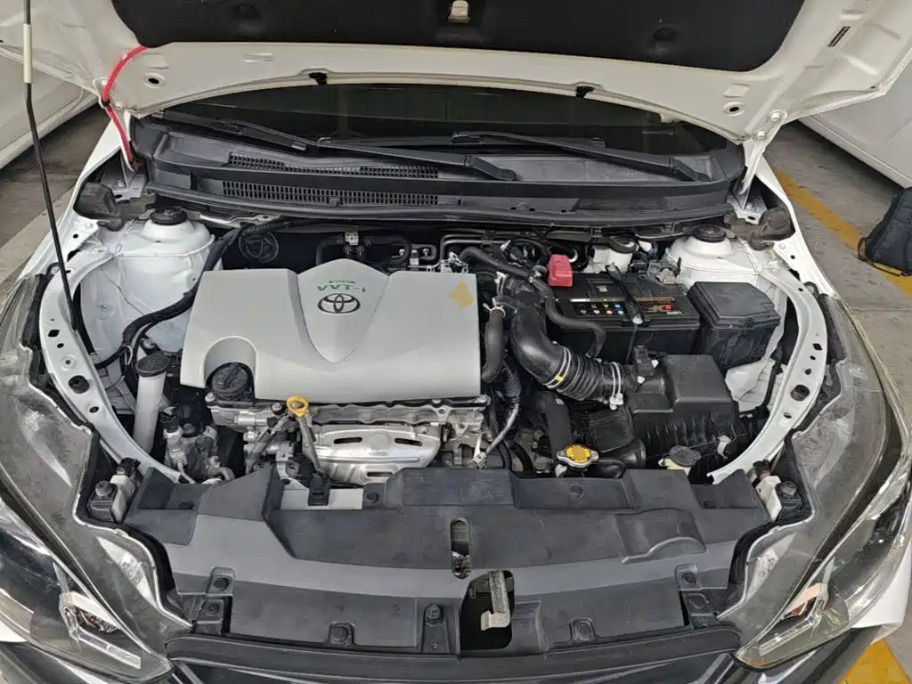 Toyota Yaris L 2018 — фото 20