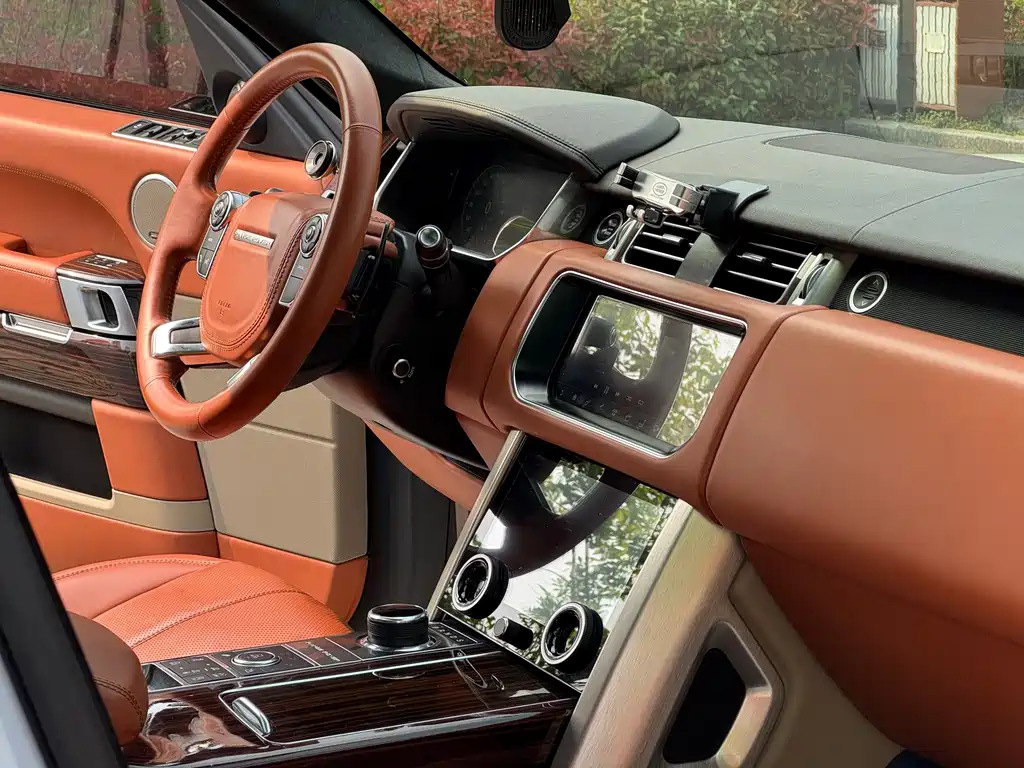 Land Rover Range Rover 2017 — фото 11