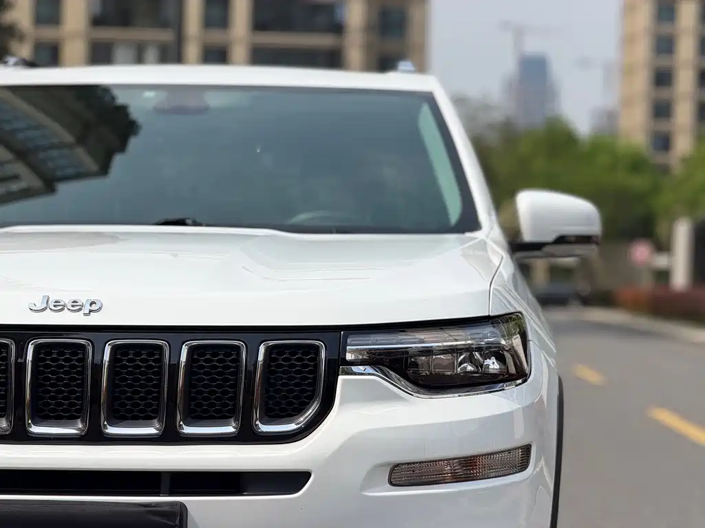 Jeep Grand Commander 2019 — фото 21
