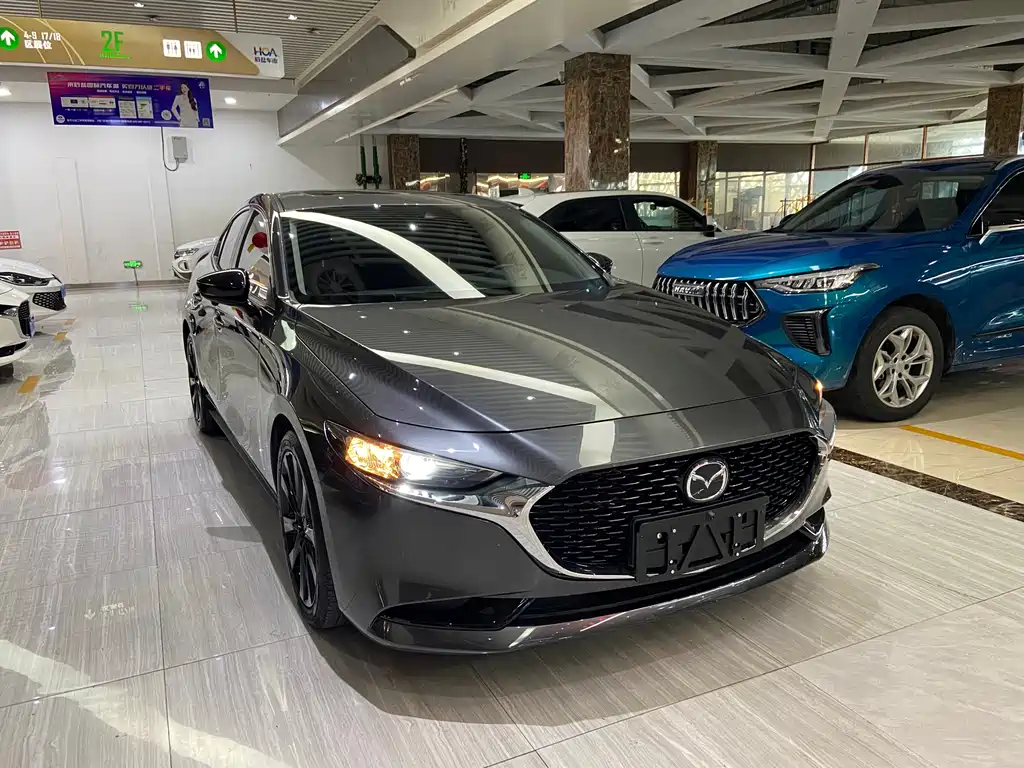 Mazda 3 Axela 2023