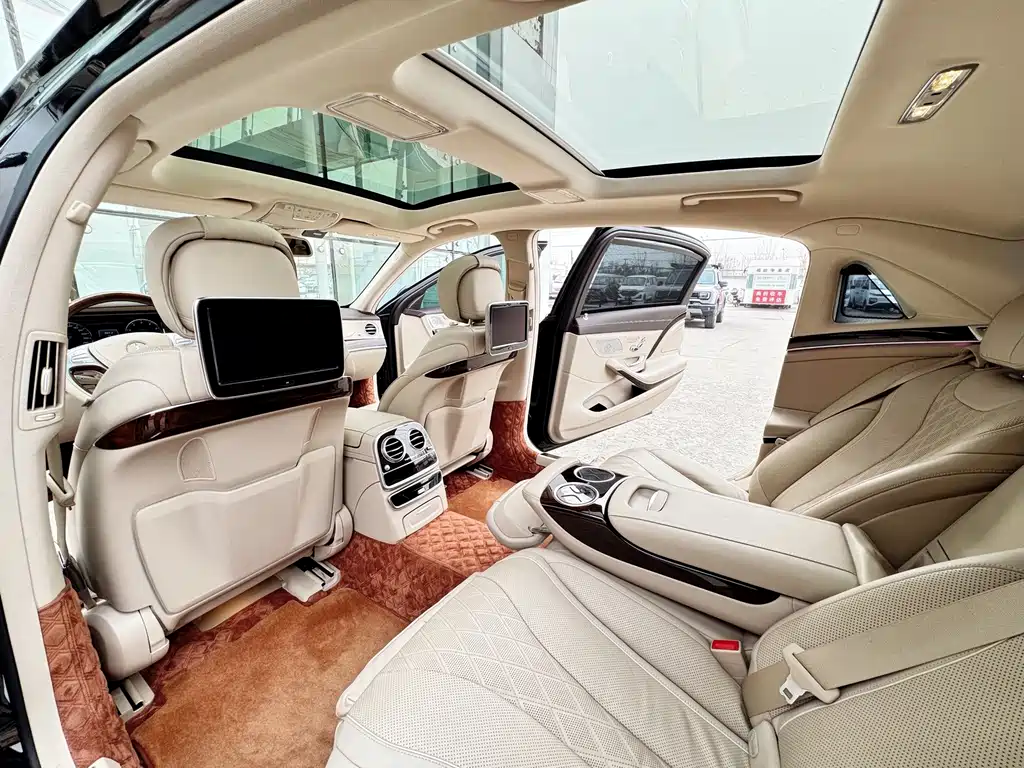 Mercedes-Benz Maybach S-Class 2017 — фото 11