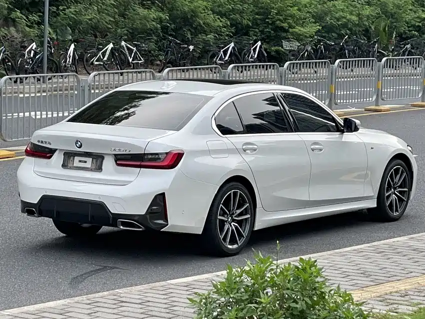 BMW 3 Series 2023