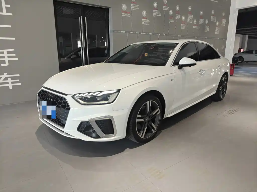 Audi A4L 2021