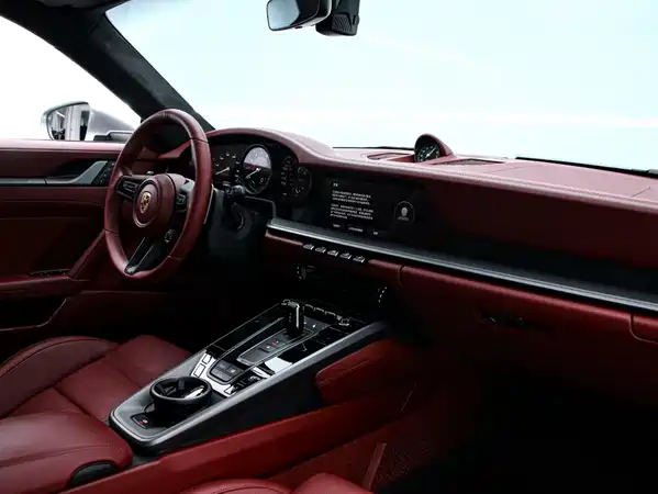 Porsche 911 2023