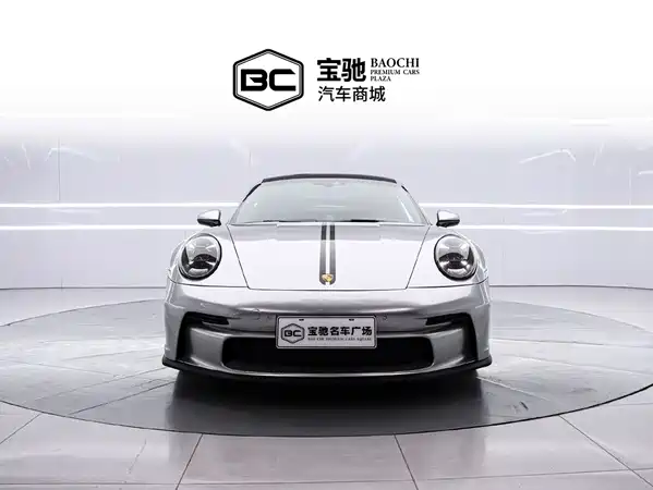 Porsche 911 2023