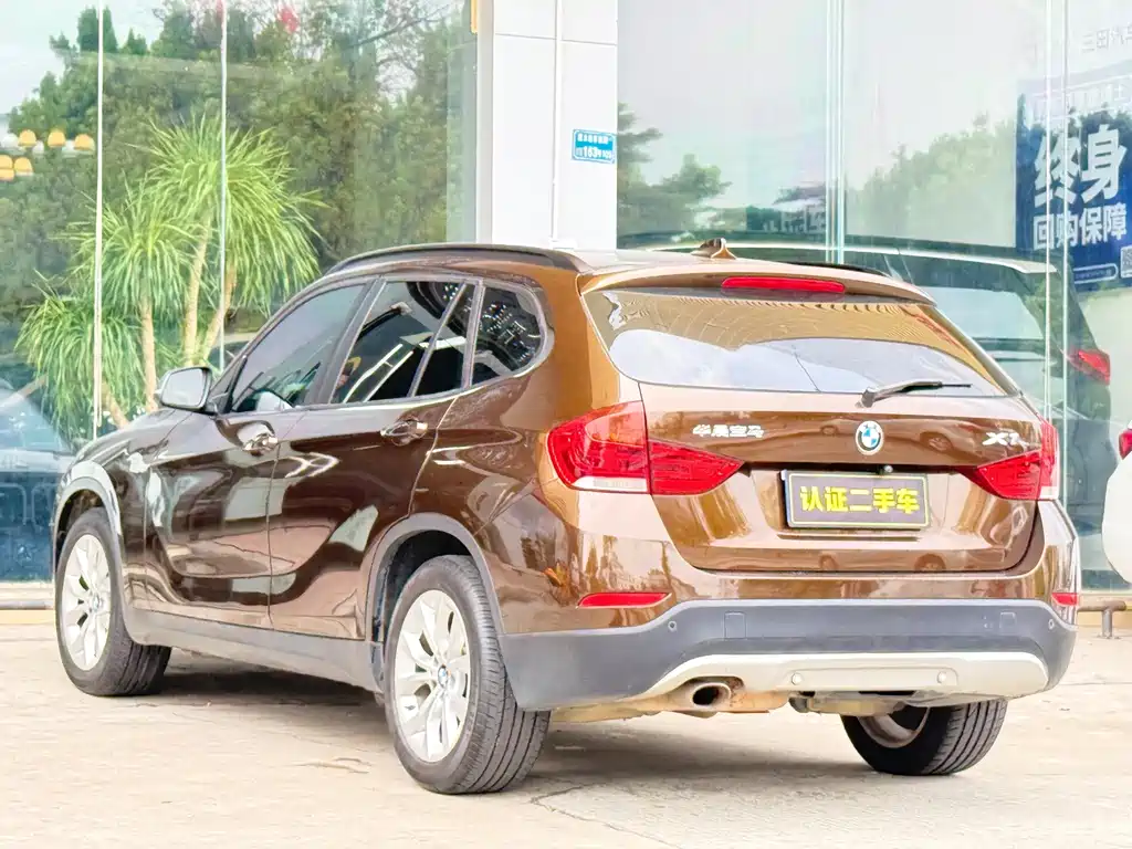 BMW X1 2014 — фото 15