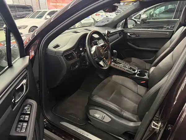 Porsche Macan 2016