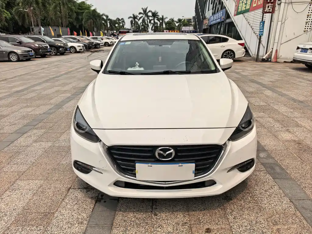 Mazda 3 Axela 2018 — фото 2