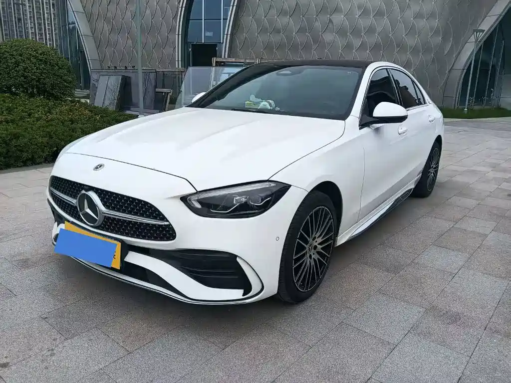 Mercedes-Benz C-Class 2024 — фото 1