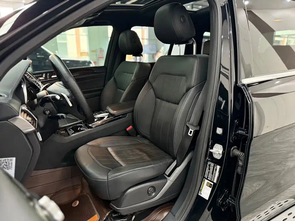Mercedes-Benz GLS 2017 — фото 15